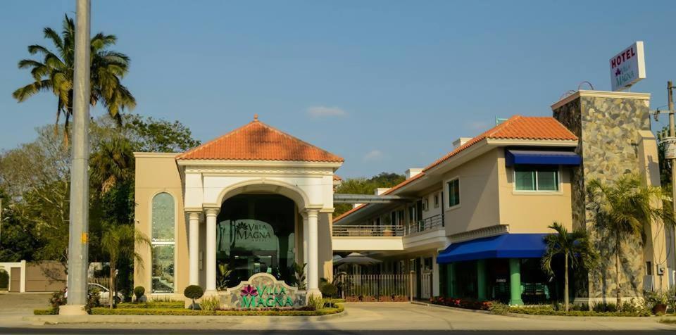 Hotel Villa Magna Poza Rica Exterior foto